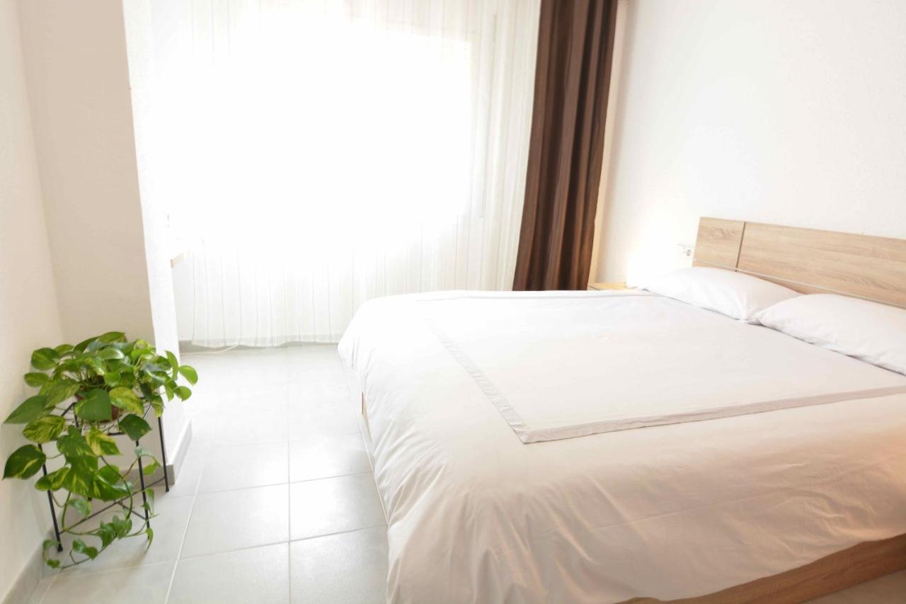 Reus Bedrooms 2 Habitaciones Con Bano Privado, Sin Cocina エクステリア 写真